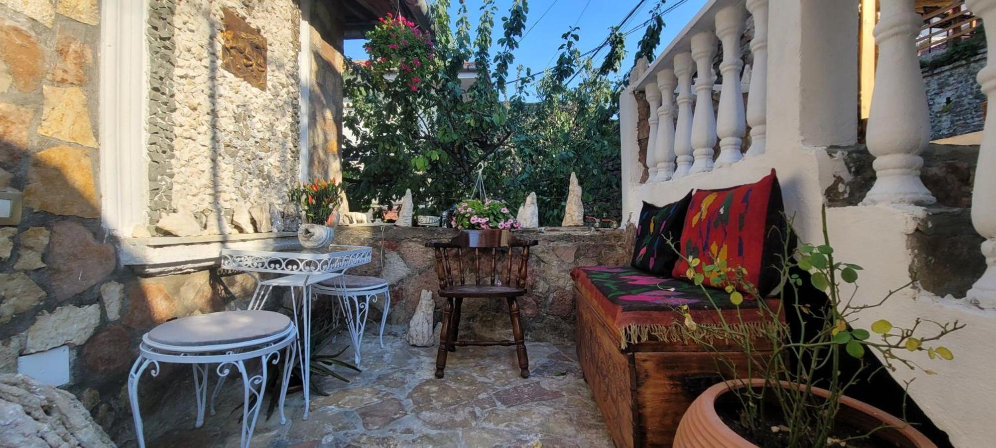 Guest House Emily Gjirokaster Exterior photo